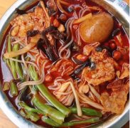 螺螄粉發(fā)現(xiàn)煙頭？食品安全記心中